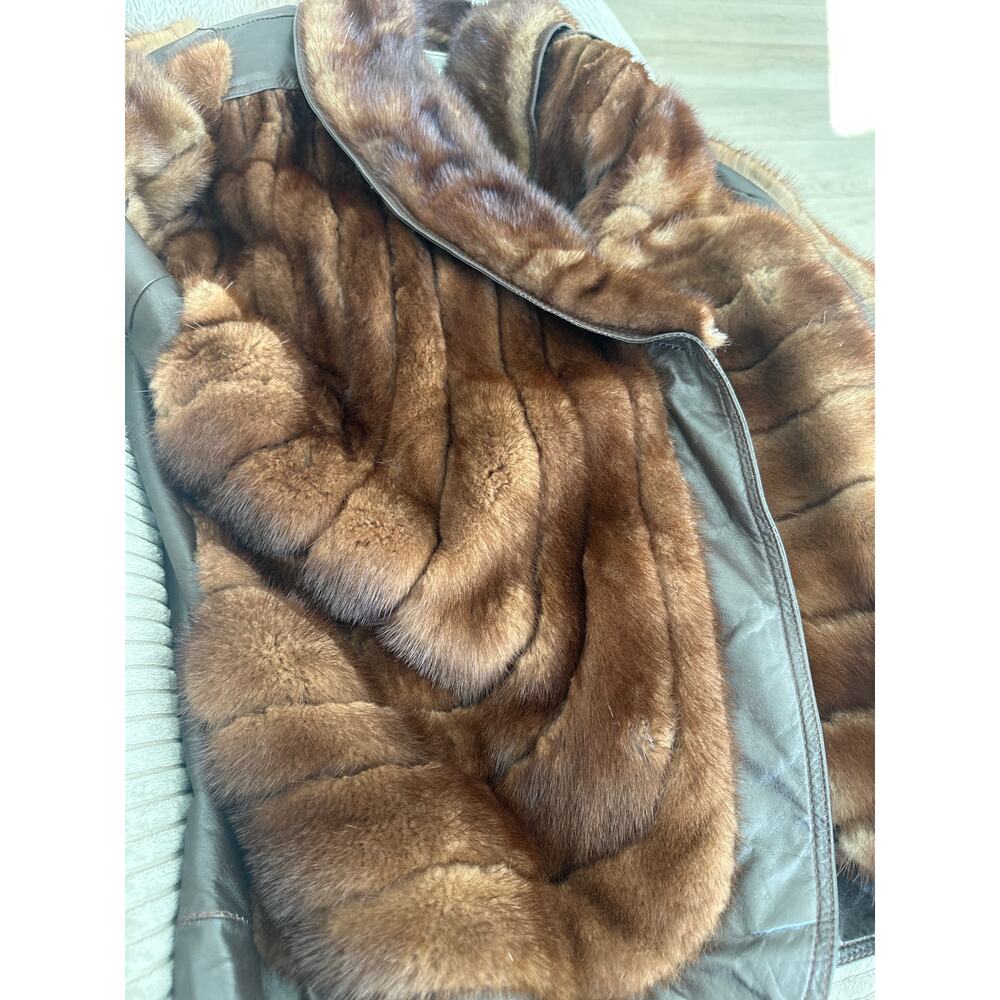 Etienne Fur Coat 80’s flair made in Argentina Buenos Aires mint condition - Picture 3 of 12